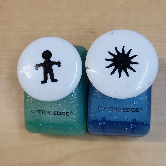 Cutting Edge PAPER PUNCHES  LOT of 9 - Picture 5 of 8